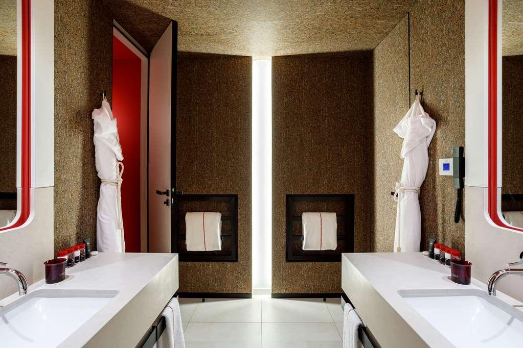 Sinner Hotel Paris