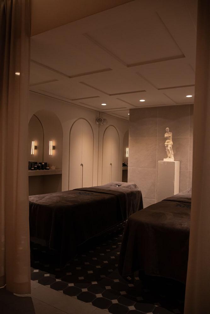 Sinner Hotel 5*